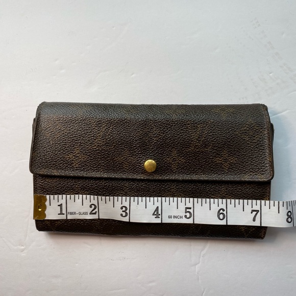 Louis Vuitton Sarah Wallet No. TH0071 - Picture 7 of 13